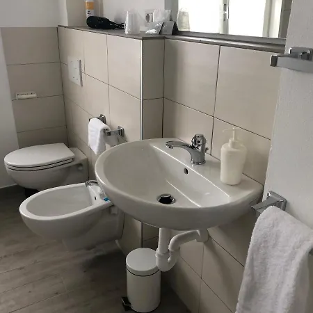 招待所 Marconi 11 Bardello